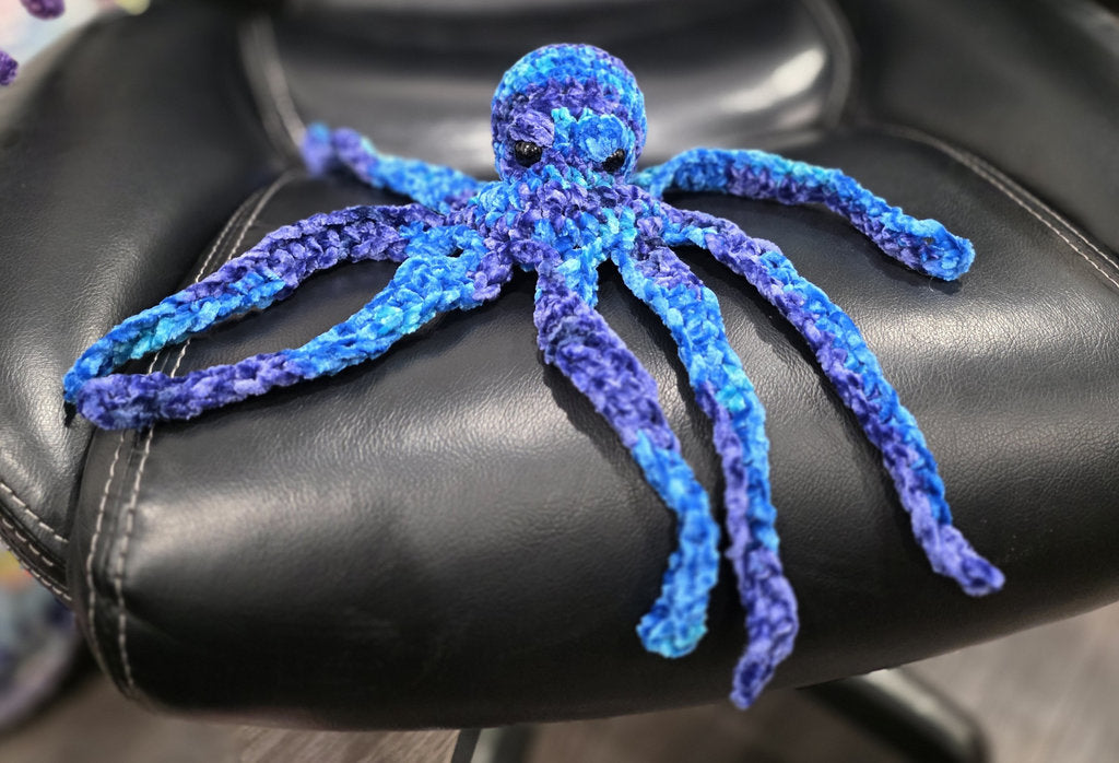 Velvet Octopus Plush – Hand-Crocheted Mini Octo