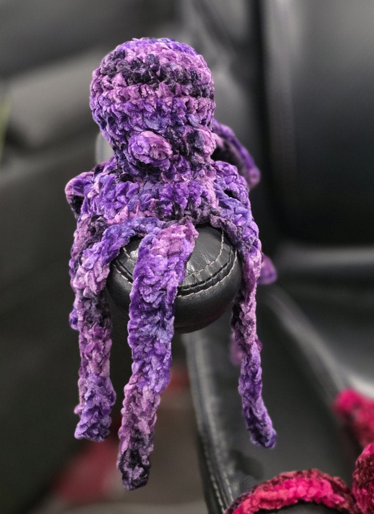 Velvet Octopus Plush – Hand-Crocheted Mini Octo