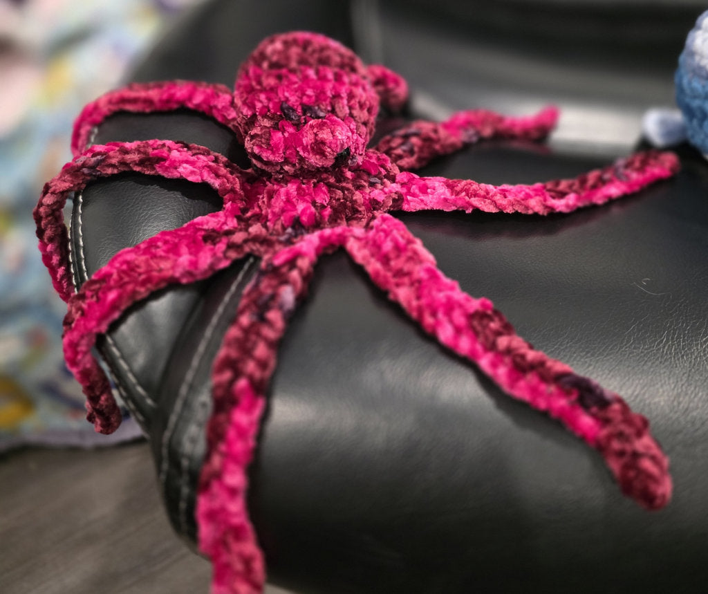 Velvet Octopus Plush – Hand-Crocheted Mini Octo